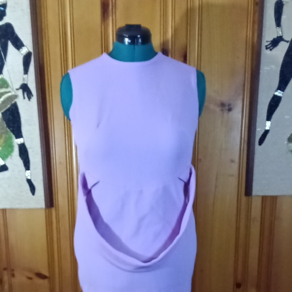Elegant Lavender Sleeveless Dress